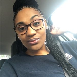 Meet your Posher, Erica